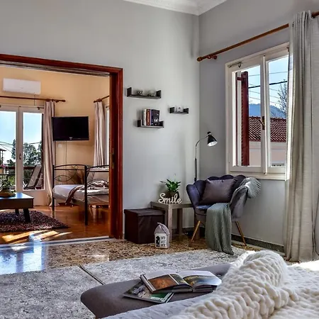 House Stella Leonidio